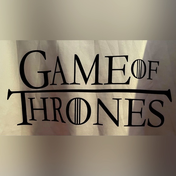 ❤️EXCELLENT CONDITION❤️Game of Thrones❤️🌺 zip up size large🌺lightweight - Picture 4 of 4